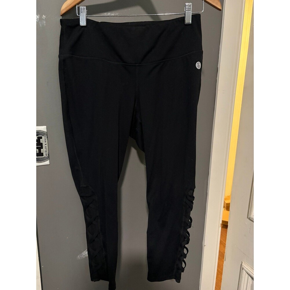 Torrid size 1 solid black active leggings